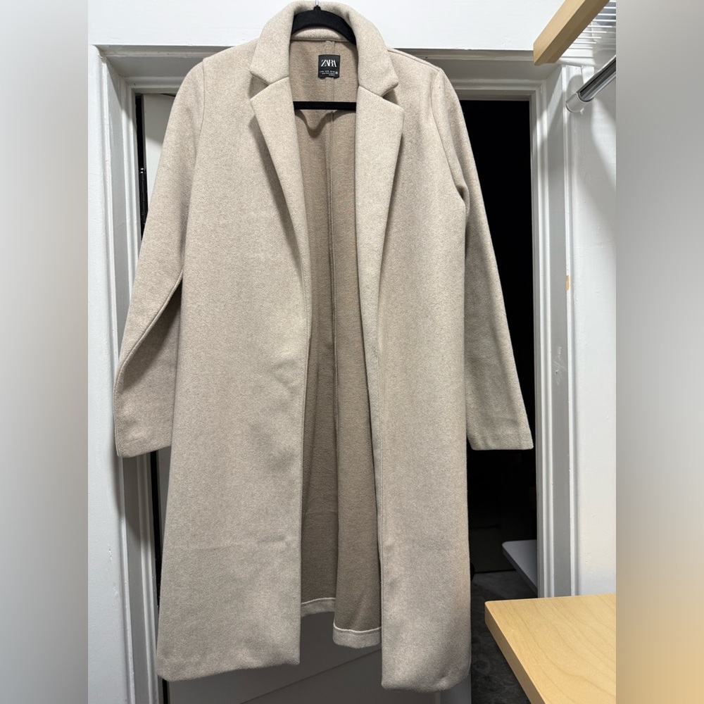NWT Zara trench coat size medium